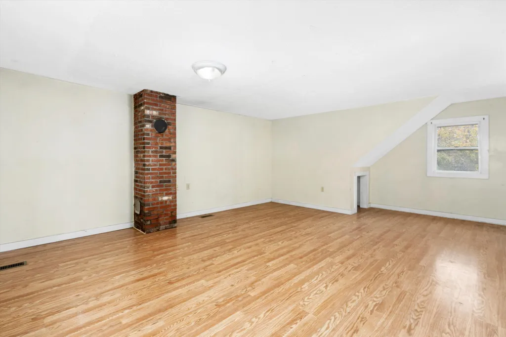 32 Howard Court Keene NH 03431
