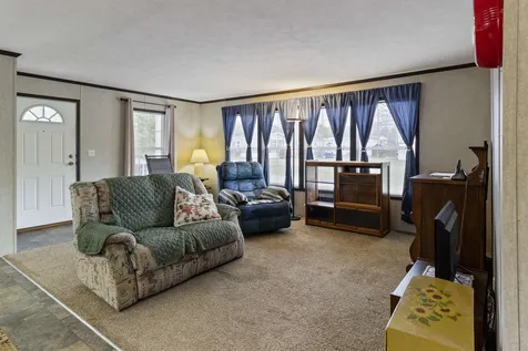 6 Pioneer Avenue Bath NH 03740
