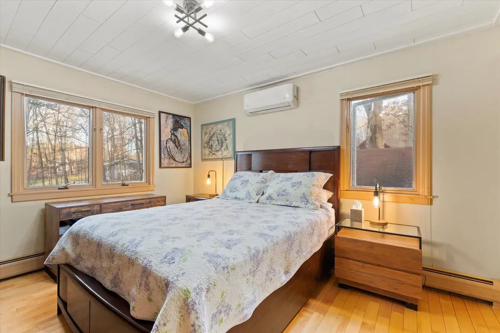 257 Nottingham Park Manchester VT 05255
