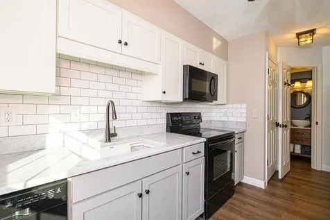 10 Independence Way Laconia NH 03246