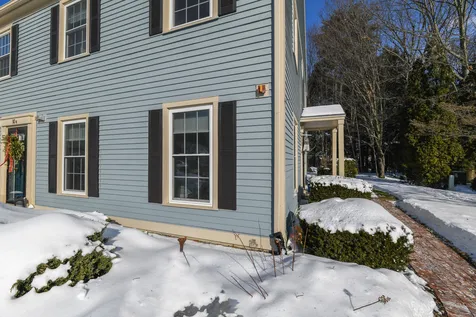 10 Independence Way Laconia NH 03246