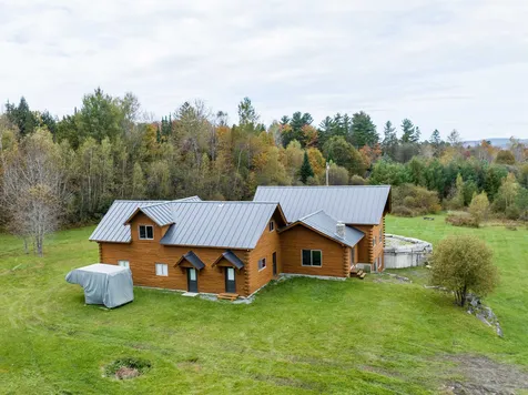 1666 South Albany Road Craftsbury VT 05826