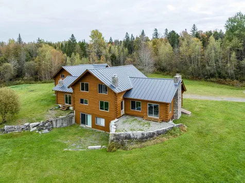 1666 South Albany Road Craftsbury VT 05826