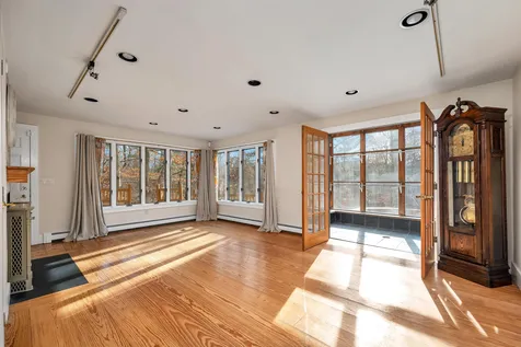 234 Parker Road Goffstown NH 03045