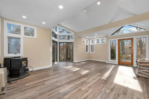 234 Parker Road Goffstown NH 03045