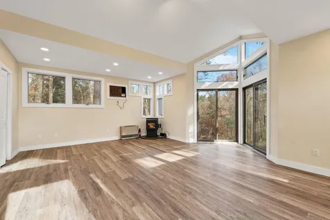 234 Parker Road Goffstown NH 03045