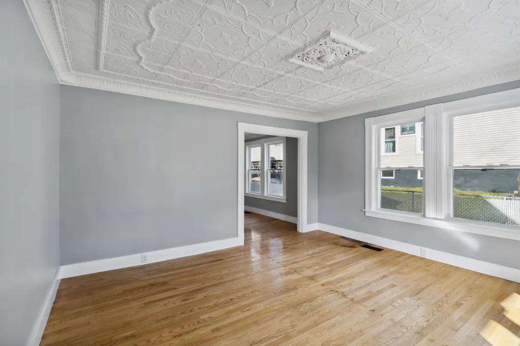 40 Pine Street Laconia NH 03246