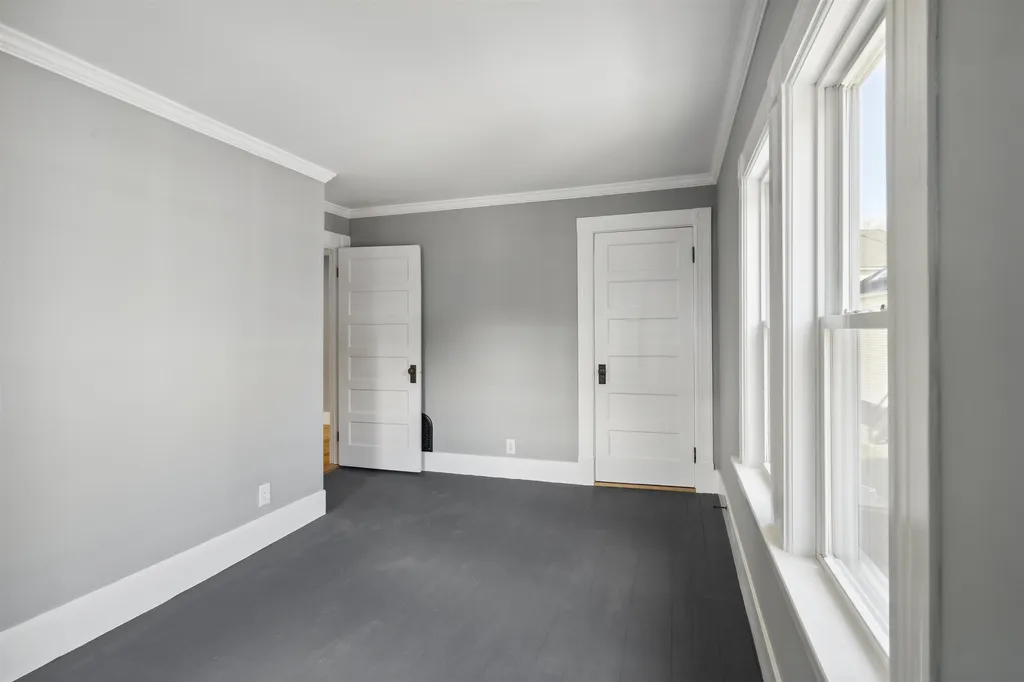 40 Pine Street Laconia NH 03246