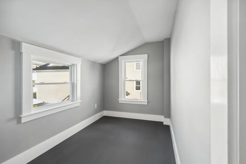 40 Pine Street Laconia NH 03246