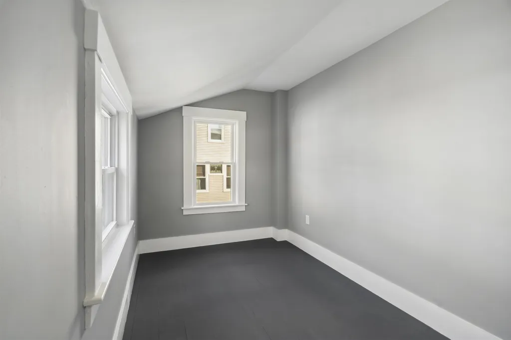 40 Pine Street Laconia NH 03246