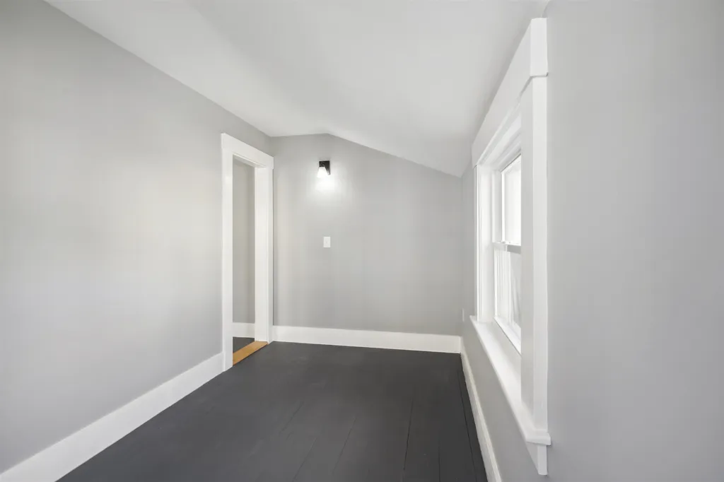 40 Pine Street Laconia NH 03246