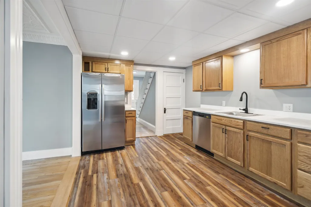 40 Pine Street Laconia NH 03246