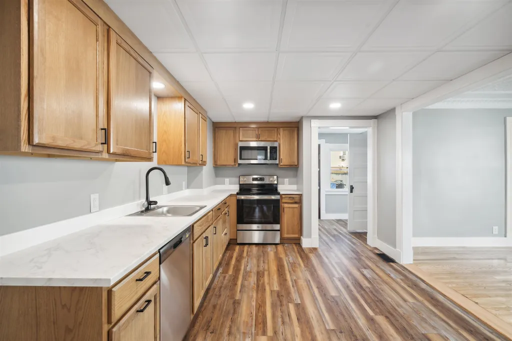 40 Pine Street Laconia NH 03246