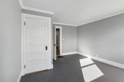 40 Pine Street Laconia NH 03246