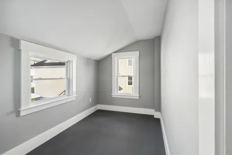 40 Pine Street Laconia NH 03246