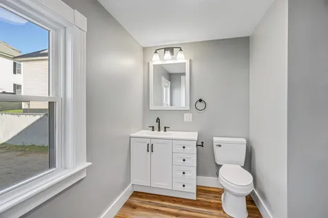 40 Pine Street Laconia NH 03246