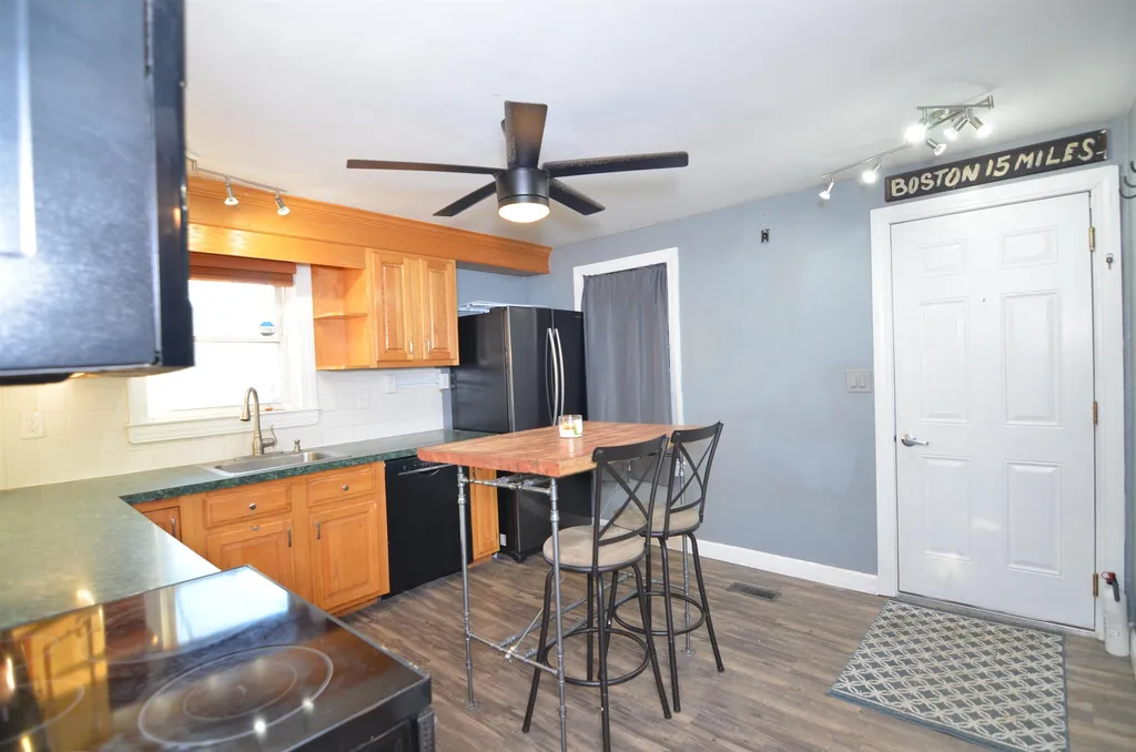 8 Grover Street Concord NH 03301