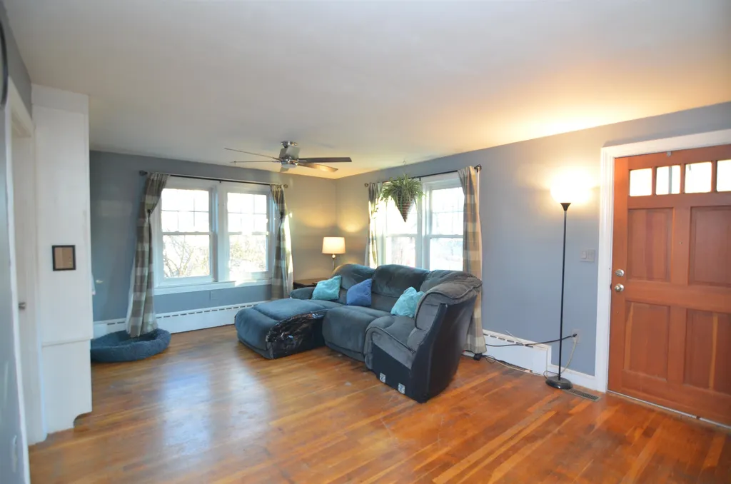 8 Grover Street Concord NH 03301