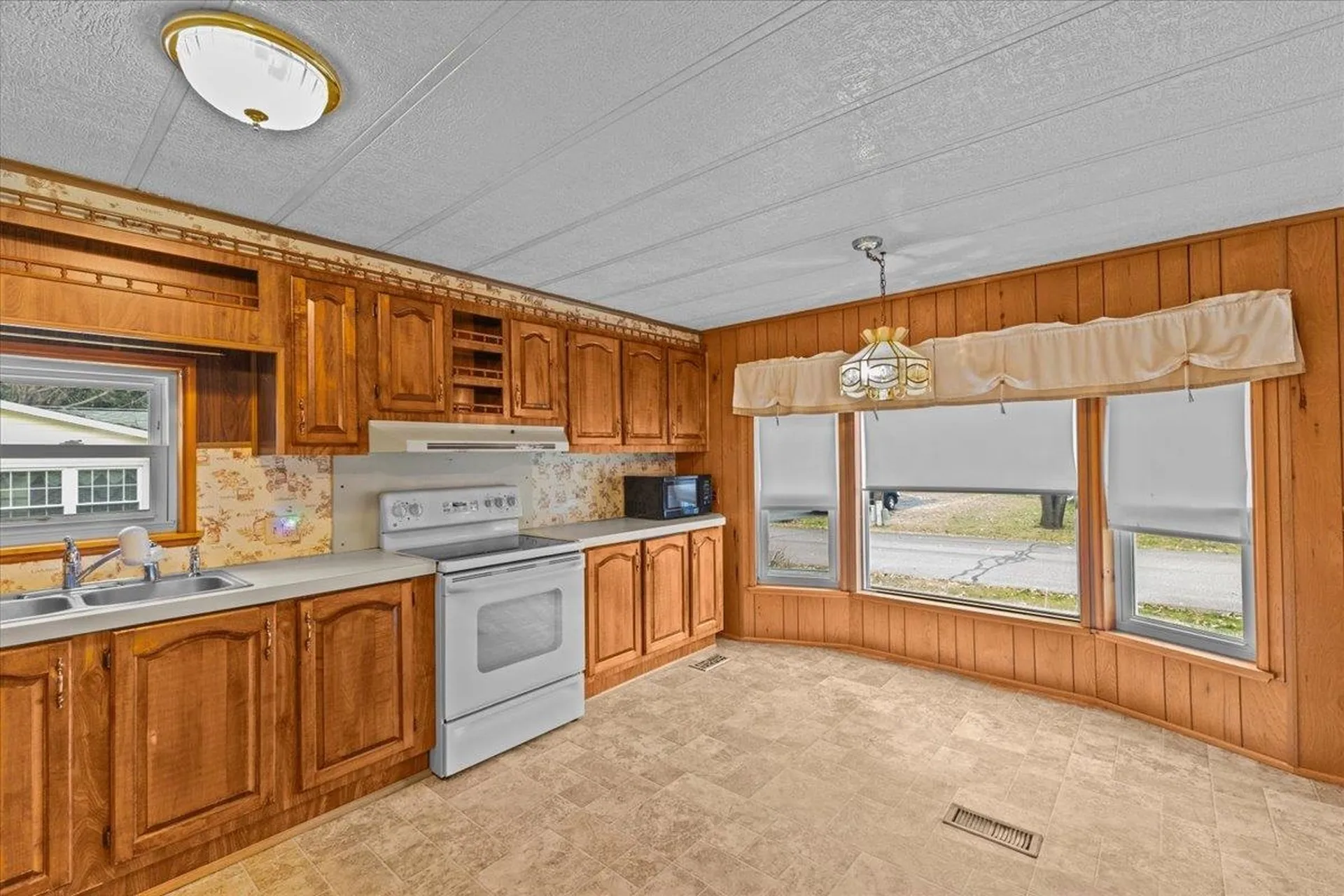 144 Williston Woods Road Williston VT 05495