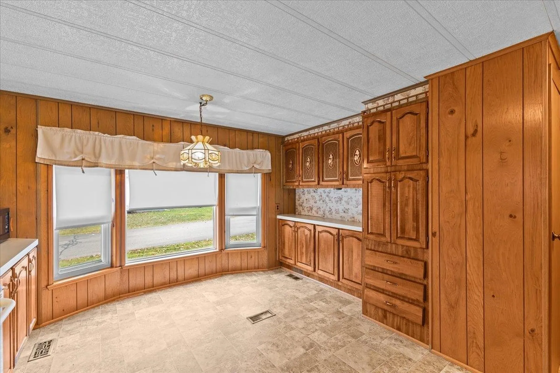 144 Williston Woods Road Williston VT 05495