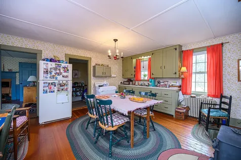 11 Brewer Road Kensington NH 03833