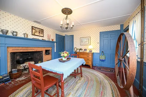 11 Brewer Road Kensington NH 03833