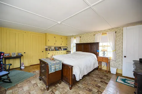 11 Brewer Road Kensington NH 03833