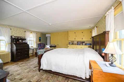 11 Brewer Road Kensington NH 03833