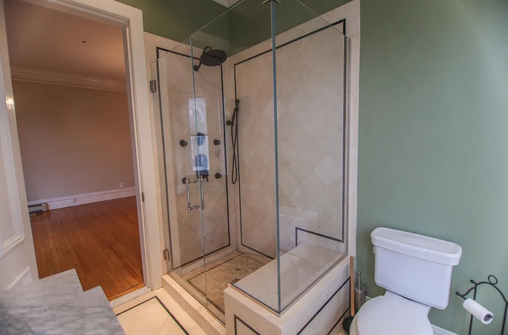 27 Cushing Street Dover NH 03820