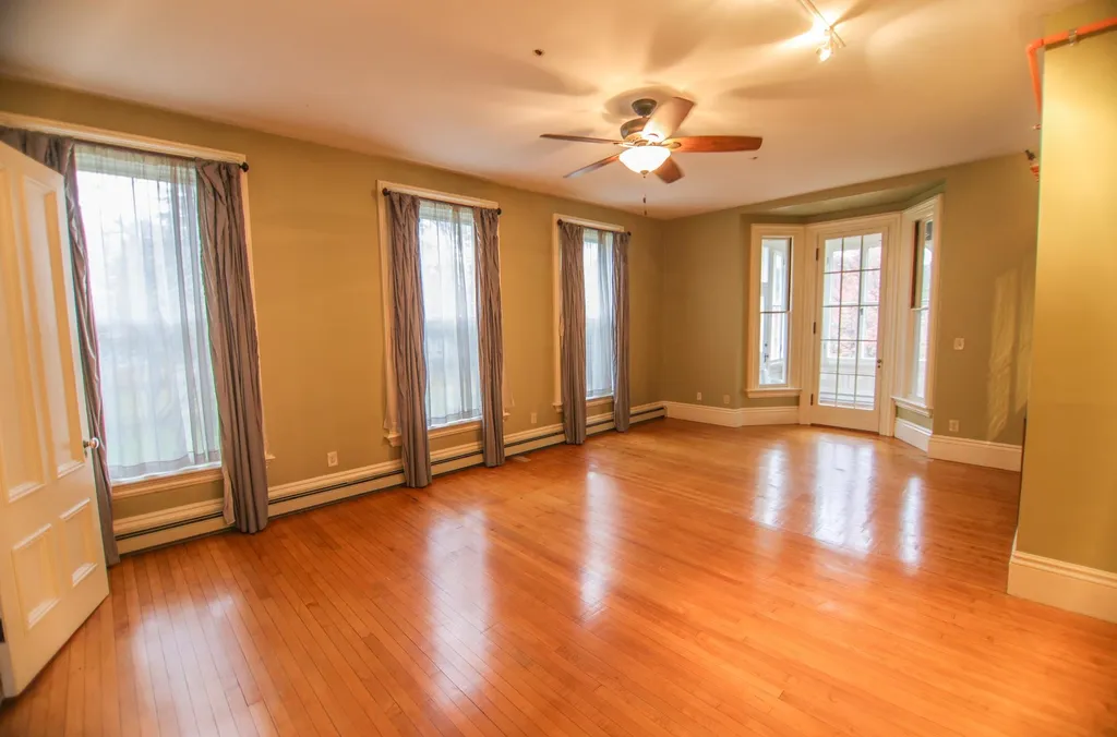 27 Cushing Street Dover NH 03820