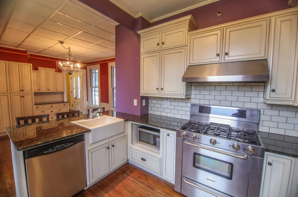 27 Cushing Street Dover NH 03820