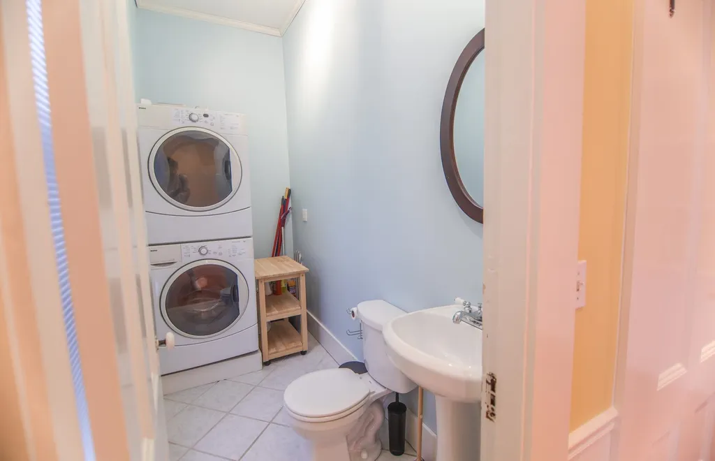 27 Cushing Street Dover NH 03820