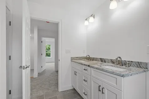 3 Barnaby Way Brookline NH 03033