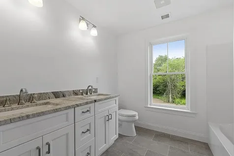 3 Barnaby Way Brookline NH 03033