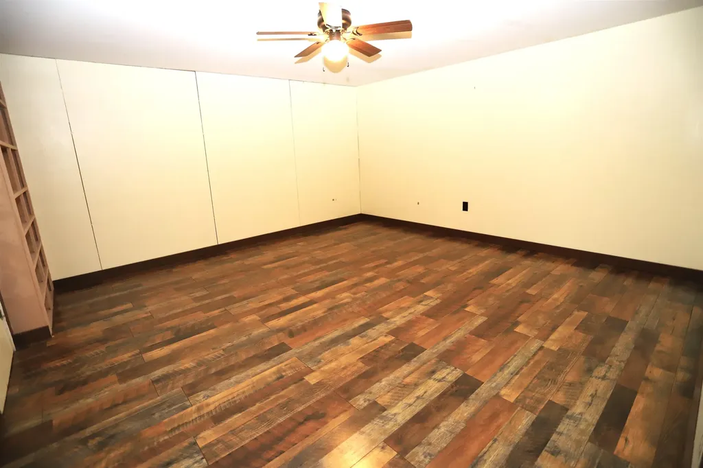 33 Oak Street Newport City VT 05855