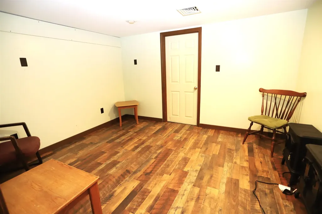 33 Oak Street Newport City VT 05855