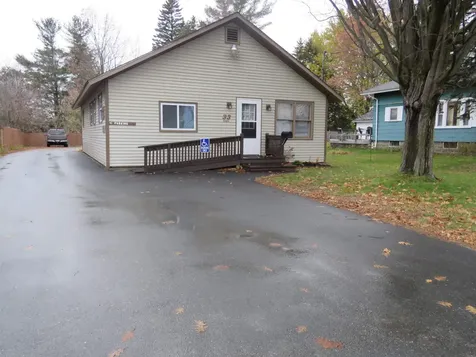 33 Oak Street Newport City VT 05855