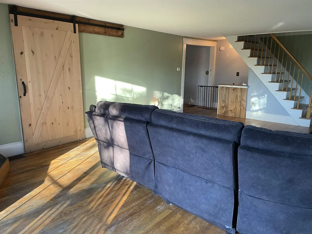 290 Cochran Hill Road New Boston NH 03070
