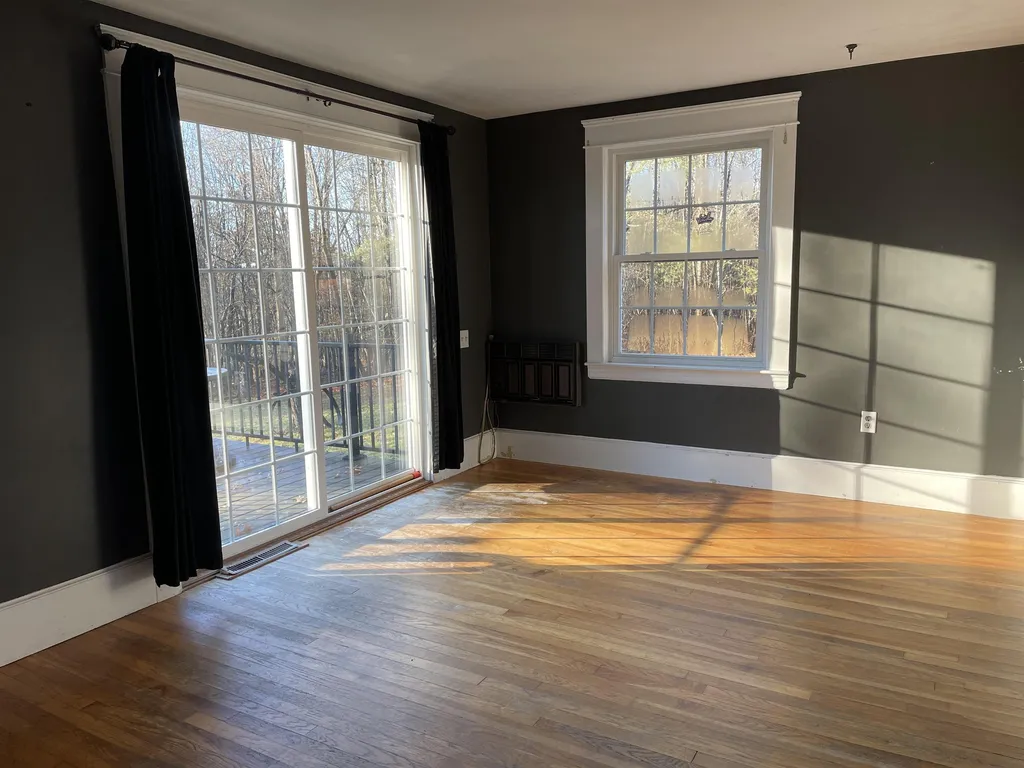 290 Cochran Hill Road New Boston NH 03070