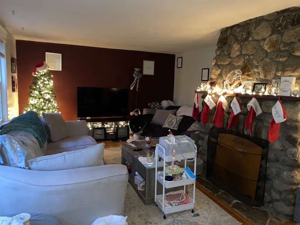 290 Cochran Hill Road New Boston NH 03070