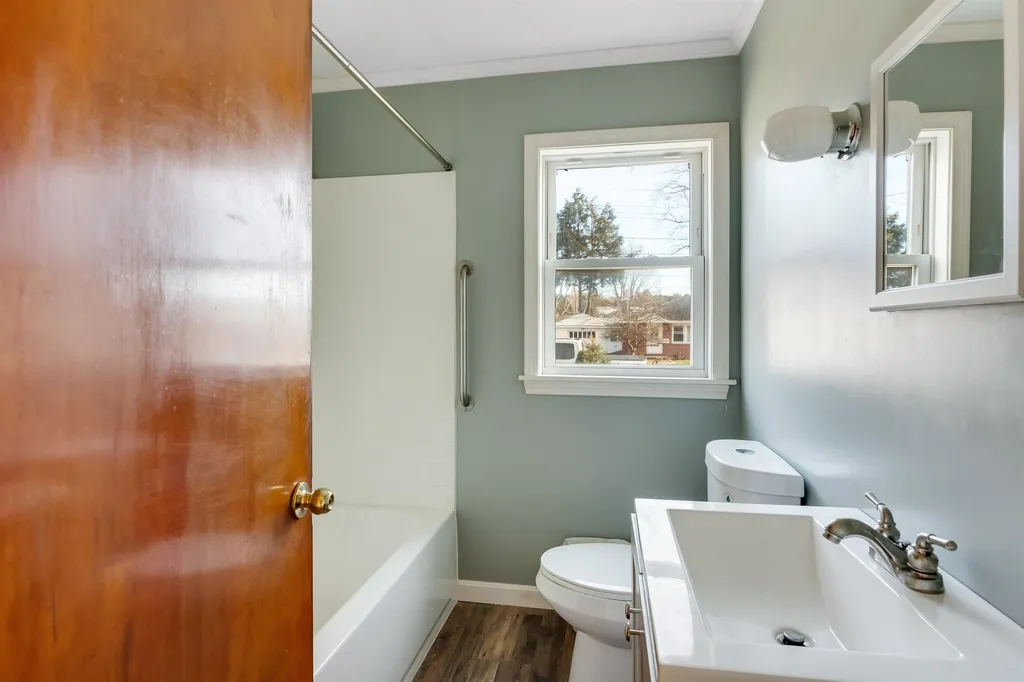 12 Abnaki Avenue Essex VT 05452