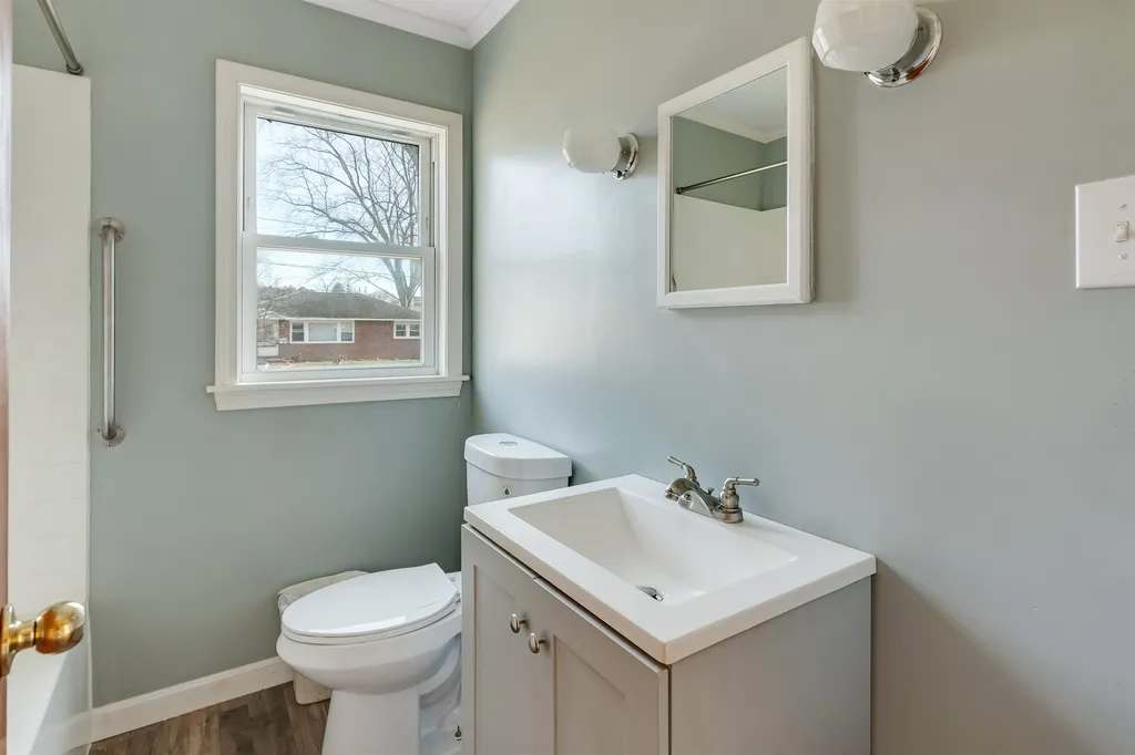 12 Abnaki Avenue Essex VT 05452