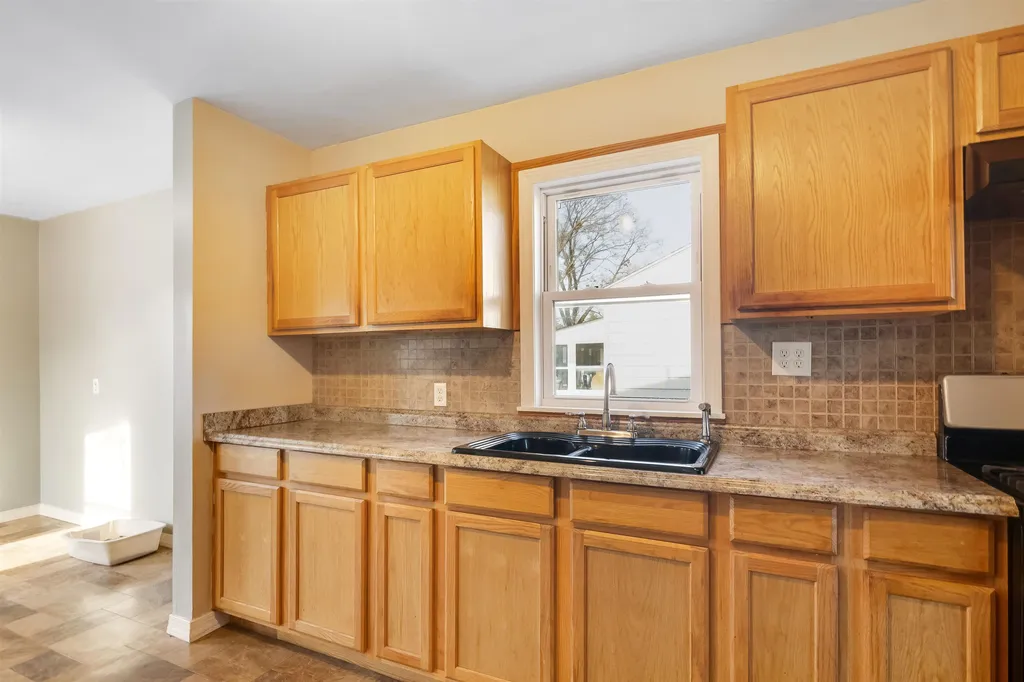 12 Abnaki Avenue Essex VT 05452
