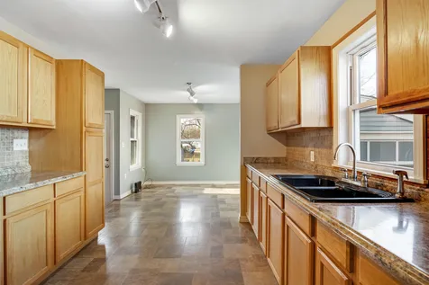 12 Abnaki Avenue Essex VT 05452