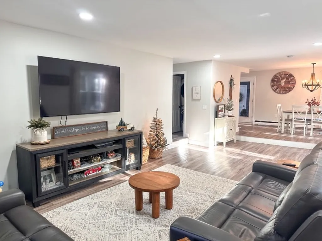69 Dickinson Road Keene NH 03431