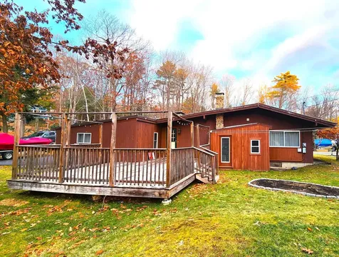53 Old Barn Road Meredith NH 03253