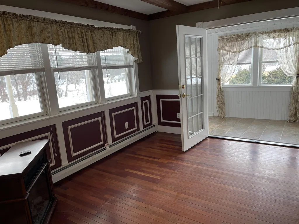 123 Willow Road Sanbornton NH 03269