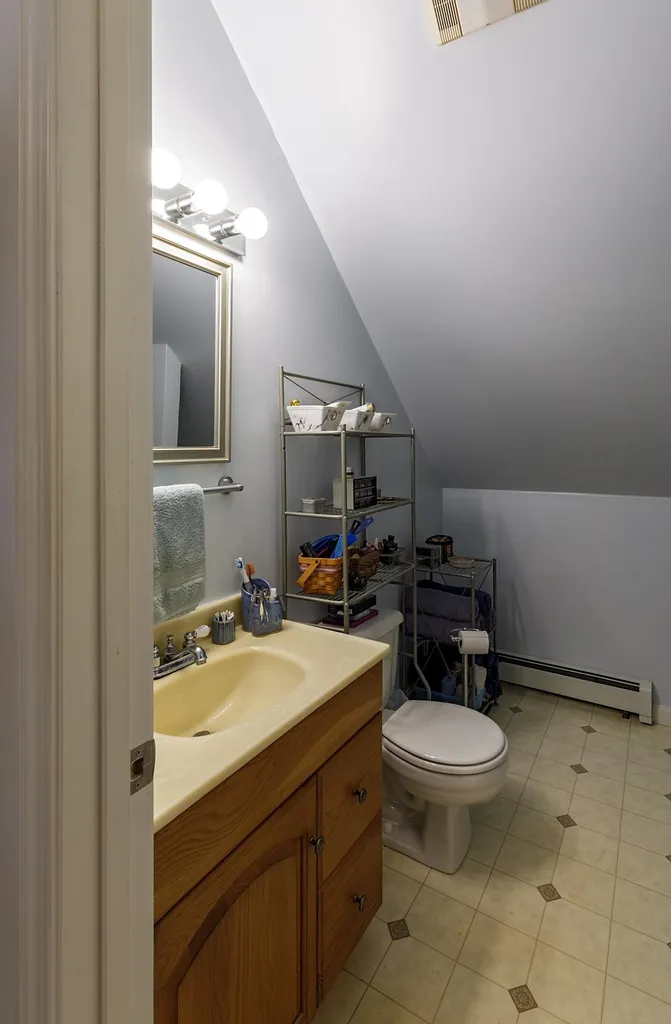 124 Lakeside Oaks Drive Barrington NH 03825