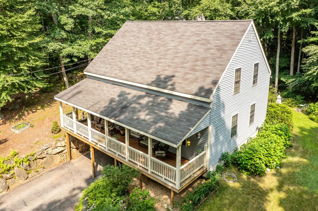 124 Lakeside Oaks Drive Barrington NH 03825