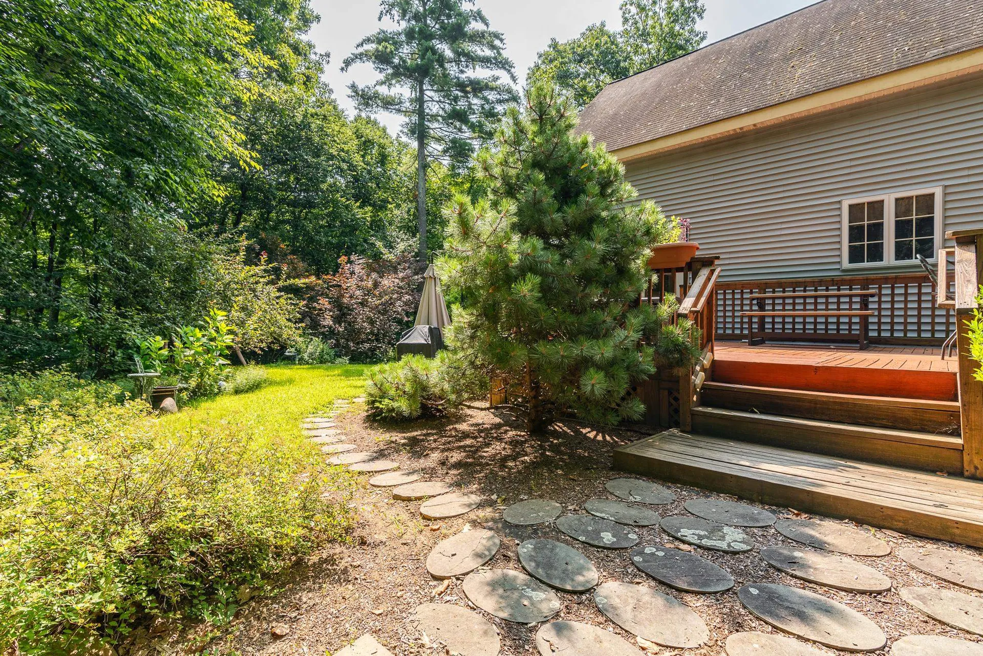 124 Lakeside Oaks Drive Barrington NH 03825
